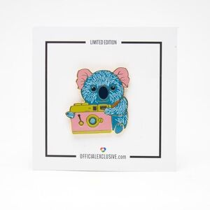 Official Exclusive enamel pin Koala Photographer brand new